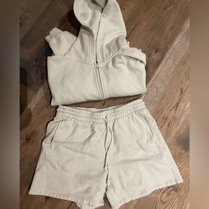 Aritzia TNA sweat set